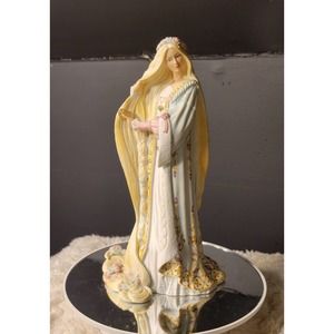 Lenox Fine Porcelain Disney Rapunzel The Legendary Princess